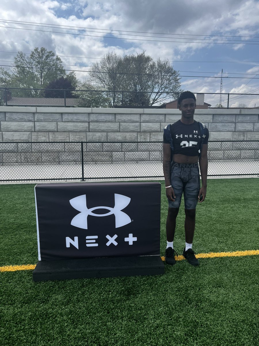 JayBrewIII's tweet photo. Thankful to be able to showcase my talents at the @UANextFootball combine. @nalexanderWJHS @WalshJesuitFB @DemetricDWarren @AllenTrieu @TheUCReport . #UANext https://t.co/eAp1a11rEM