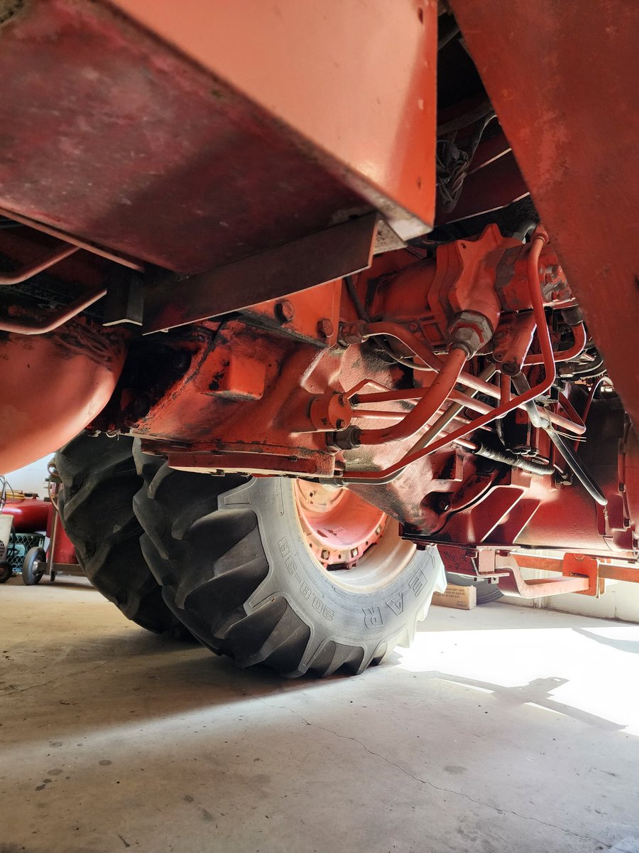 1982 Case 2390

2390 Case tractor. No leaks, always shredded with us. Air and heat both work. $20k obo