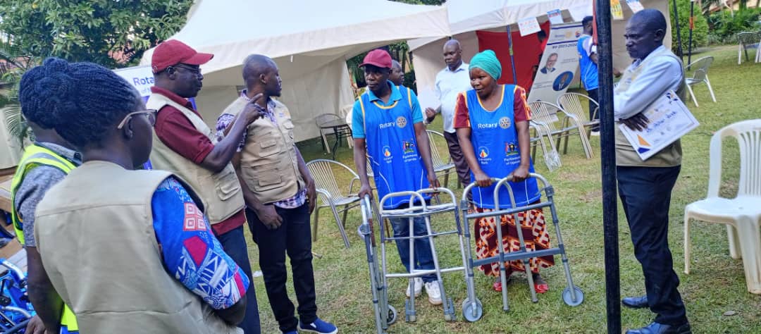 FOtukei62_'s tweet photo. Congratulations Rotary e-club of Naguru upon confucting that wonderful medical camp. Thanks for making so many to smile. I had taken too long to see someone genuinely cry because of joy. https://t.co/2zLKsMP6Nb
