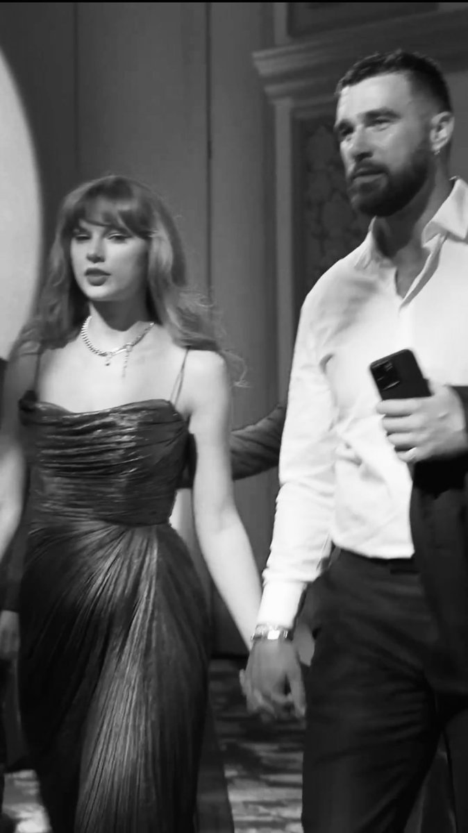 𝚔𝚛𝚒𝚜✨ tweet media