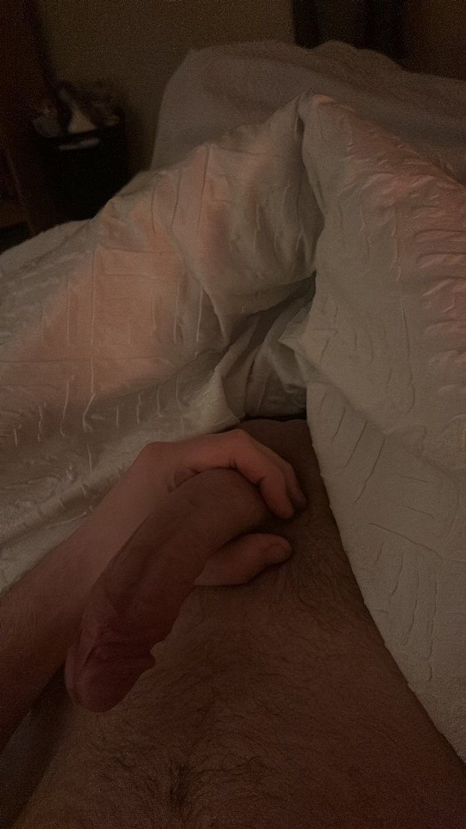 biscottishguy1's tweet photo. @rossy6562 Damn got me so hard rn https://t.co/xGRV6BKQIA