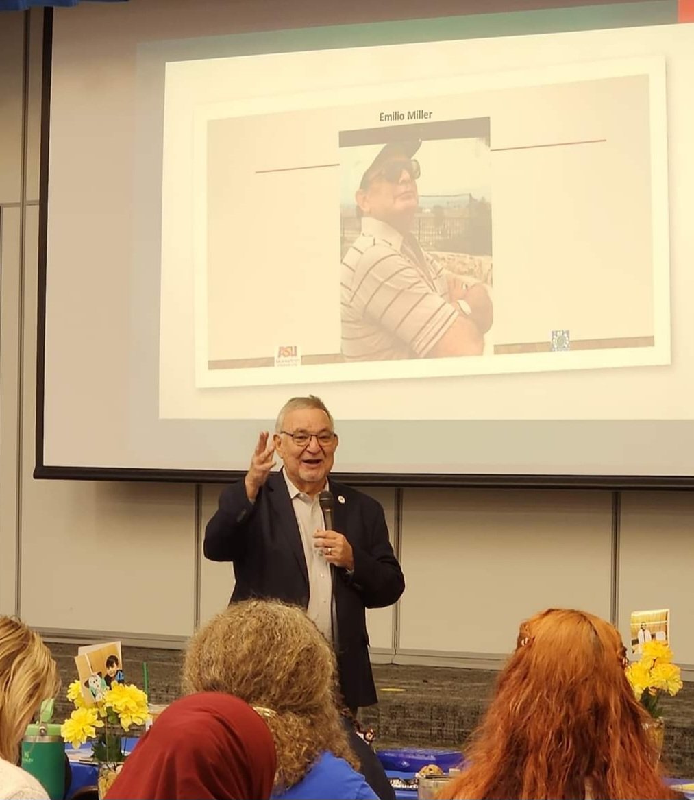 kidsathope's tweet photo. Thank you, River Ridge School, WA, for hosting and sponsoring  a community wide "Creating &amp; Activating HOPE.'" Training event. We graduated over 100 hopeologists and treasure hunters. Traveling at the Speed of Hope! #kidsathope #hopescience https://t.co/jpsLqNZGiG