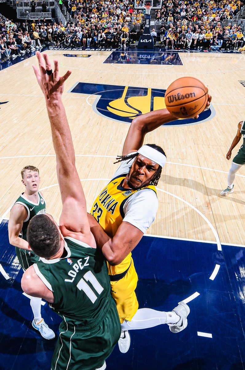 a work of art by Myles Turner 🖼️