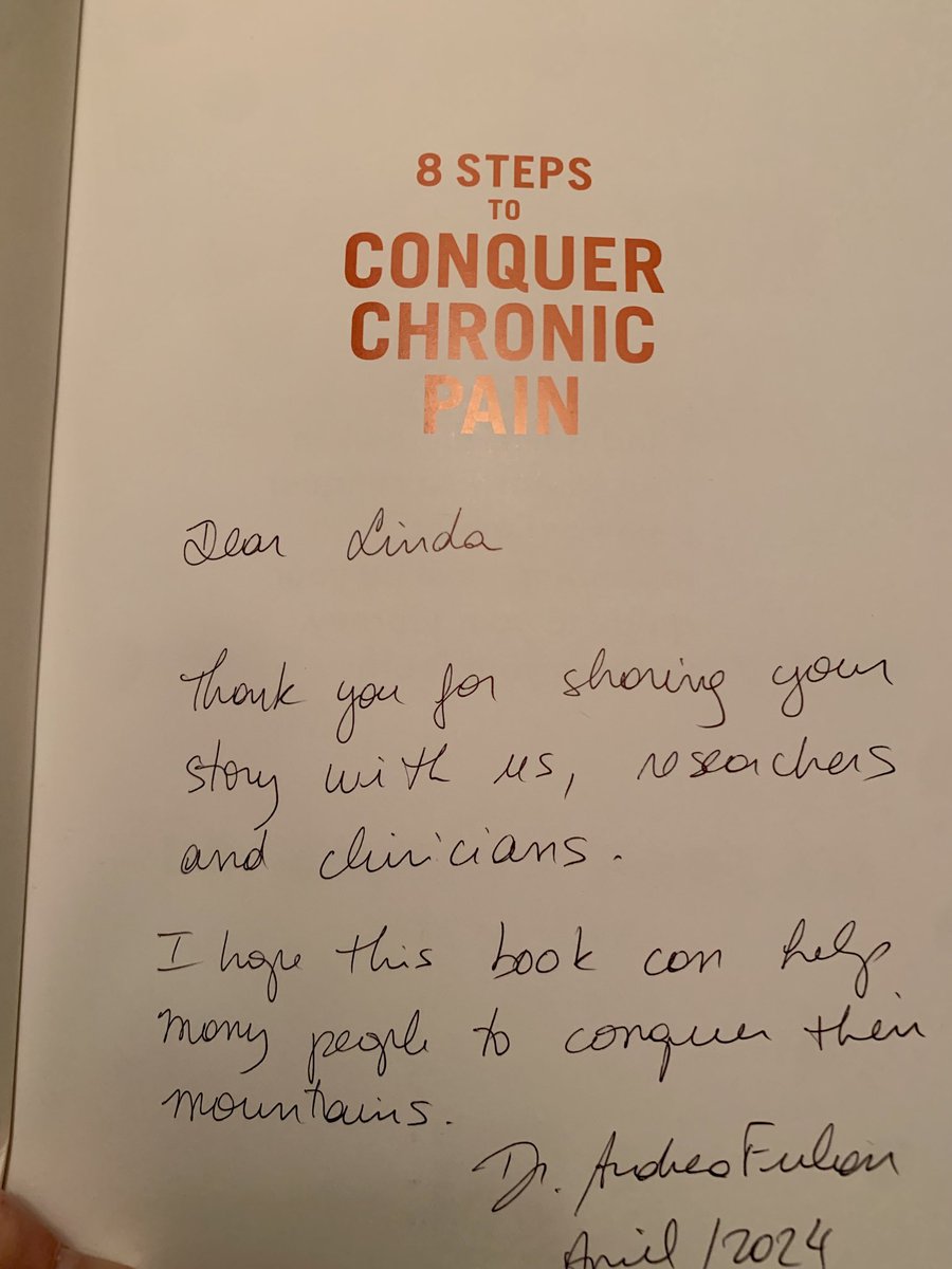 Great seeing ⁦@adfurlan⁩ IRL ⁦@CanadianPain⁩ conf and receiving a signed copy of her book at my presentation! Thanks for all you do #PLWP #PWLE #ChronicPain #PatientEngagement 😊👍