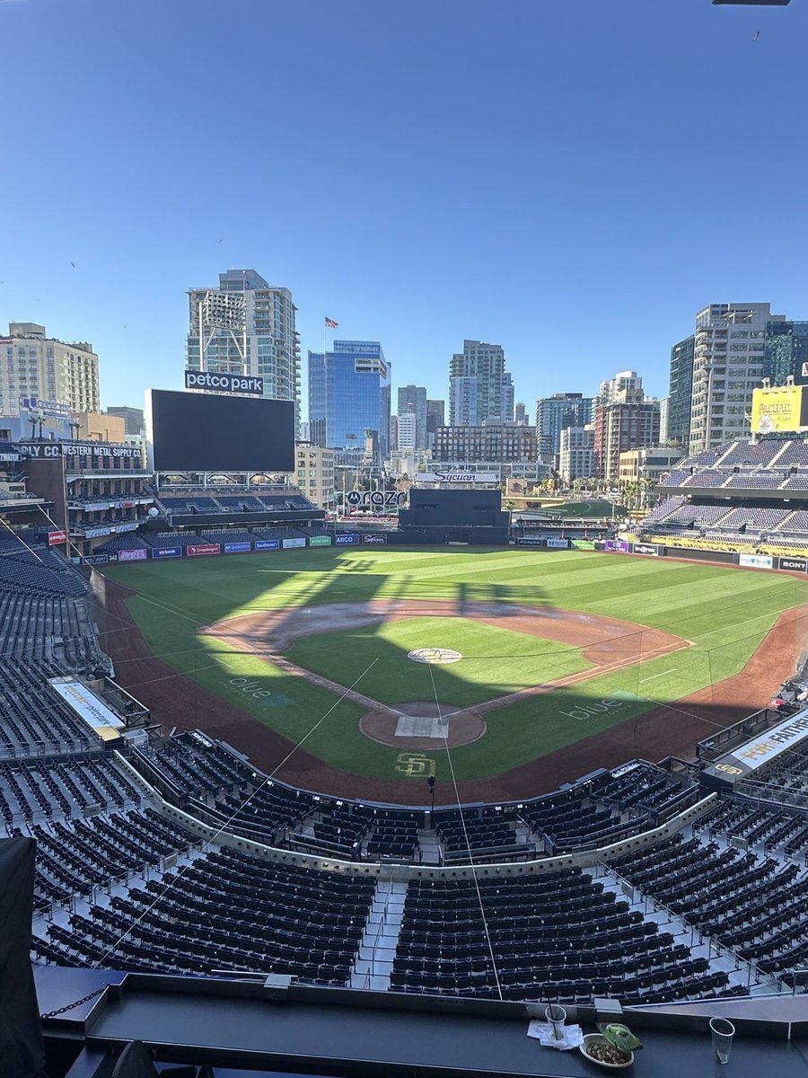 That’s a wrap from Petco Park, where the Phillies so thoroughly outclassed the #Padres in a series sweep that they bounced outta town with the title to Petco Park, including the roof (which nonetheless will remain open). As Jeff Kent would say, have a great night.