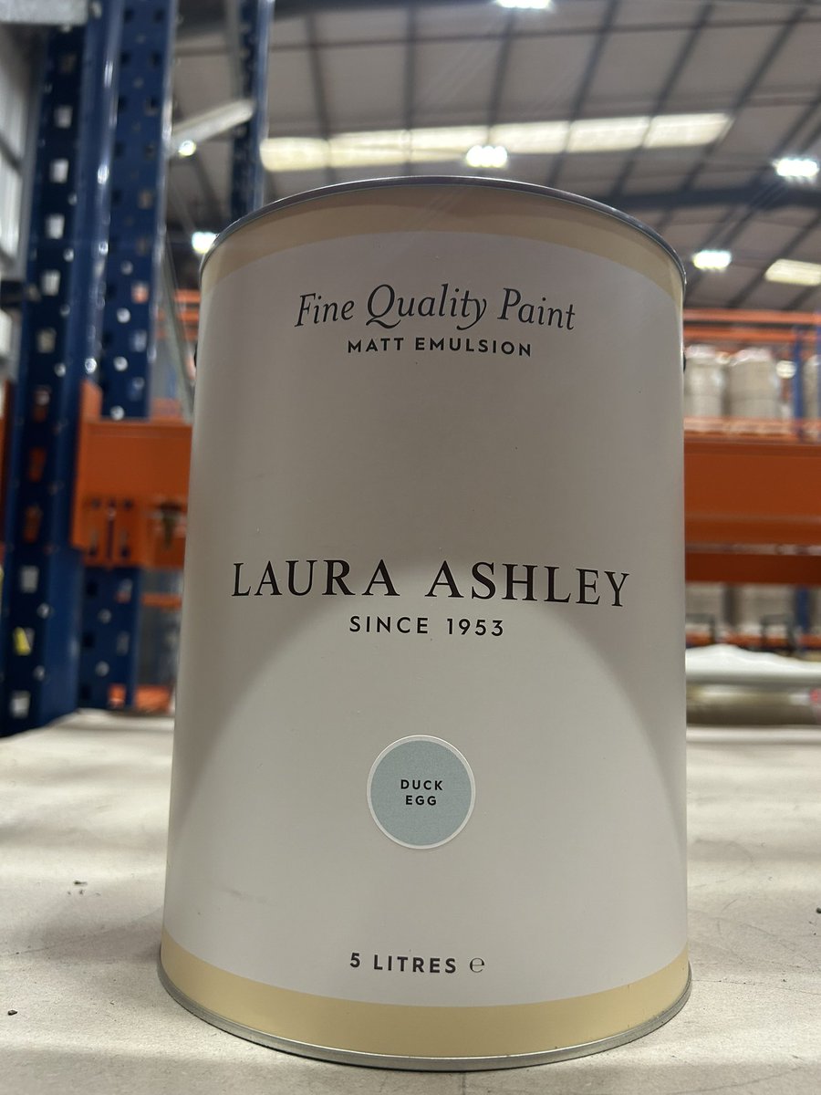 Looking at the paint selection in the warehouse I’m working at and come across these 2 beauties 😍 think I’ll definitely find some walls for these💙