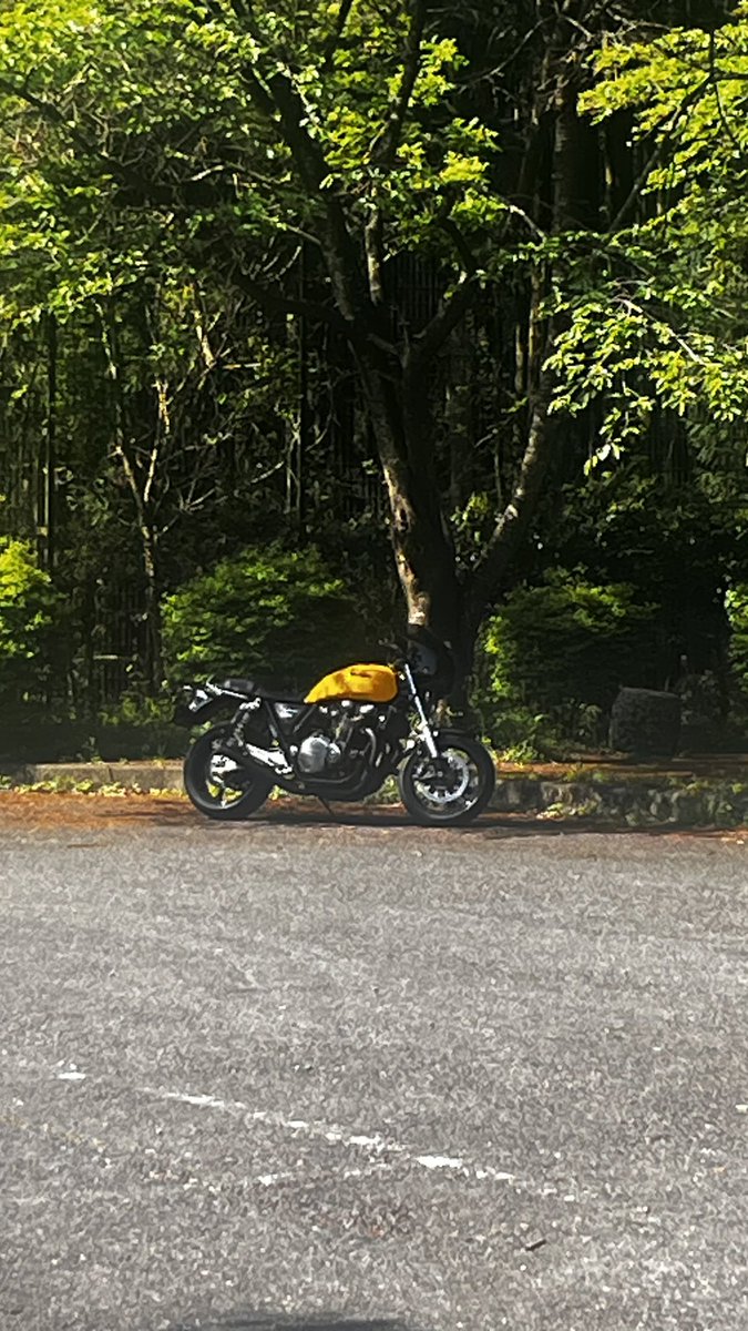 CB1000RSCB1000F's tweet photo. 国道Wネーム😊
Wナンバーか…
#CB1100RS 
#Banbokutougepocketpark
#R293
#R400 https://t.co/P6zduVflth