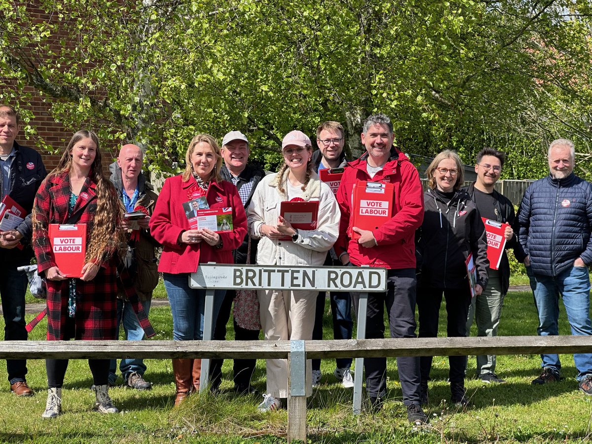 BeccaJ1024's tweet photo. Great Sunday in various parts of Hampshire, speaking with residents about crime, fly tipping and anti social behaviour https://t.co/dgrYVuQ3Fa
