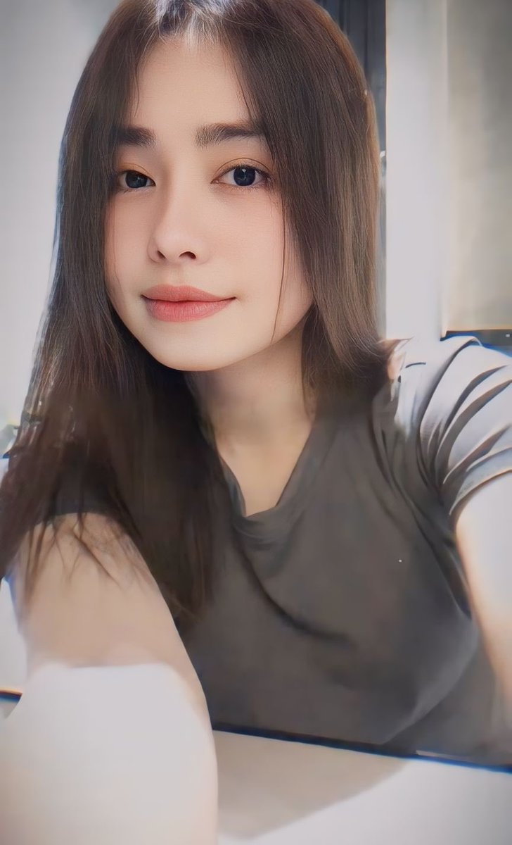 mi_l85528's tweet photo. Bú Lol bé không 🥰 https://t.co/KD9OlxUJ84