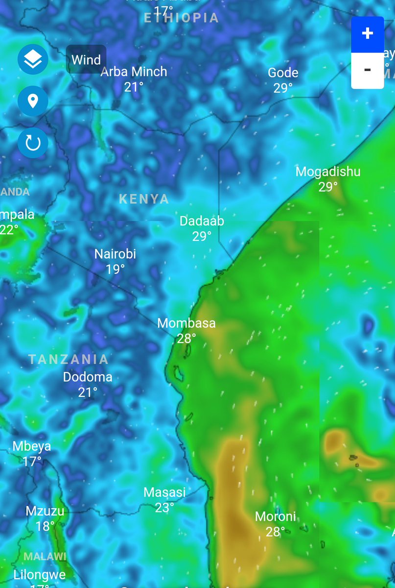 @Ma3Route Rains continue in central highlands, rift valley & lake basin as the cloud cover indicates in this satellite image. Winds blowing parallel to the coastline bring little to no rain to coastal strip. Drivers to be extra careful with flooded roads and bridges.