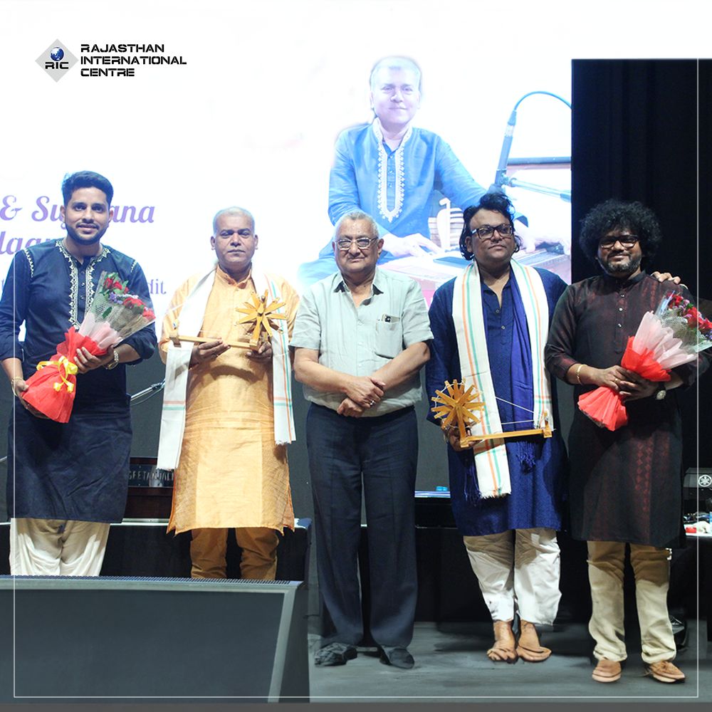 What a mesmerizing evening at RIC! Deepak Pandit enchanted us all with his soulful melodies on the violin, while the magic of Qawwali & Sufiyana Qalaam filled the air with richness and depth, courtesy of Deepak & Rakesh Pandit. #RICEvents #CulturalEnrichment #MusicalMagic