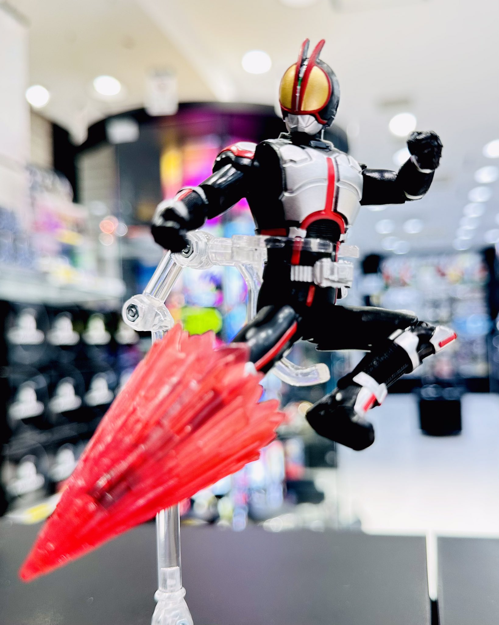 Amazon.com: TAMASHII NATIONS Bandai S.H. Figuarts Masked
