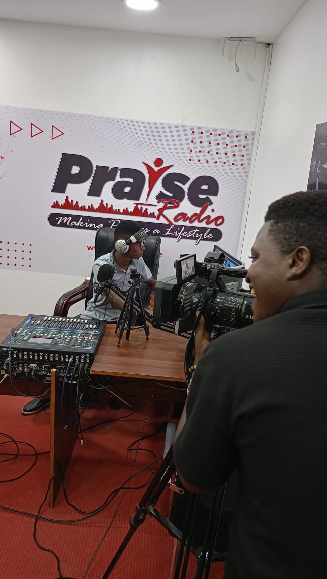 It's a new week. Please do the following:
1. Read a personal development book on the topic of your interest.
2. Focus on mastering that which put a meal on your table.
3. Embark on developing a new skill that will open a new stream of income.
#Mangalemshauri