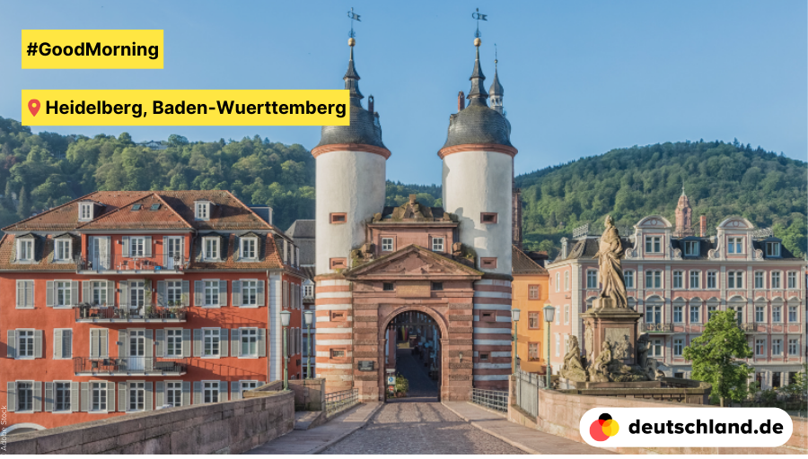 🌅 #GoodMorning from #Heidelberg! 🏛️ Unlike many German cities, the city was not destroyed by air raids in WWII. 🏰 Therefore, Heidelberg still has beautiful original buildings from the later #MiddleAges and early #Renaissance. #PictureOfTheDay #Germany #WW2 #history