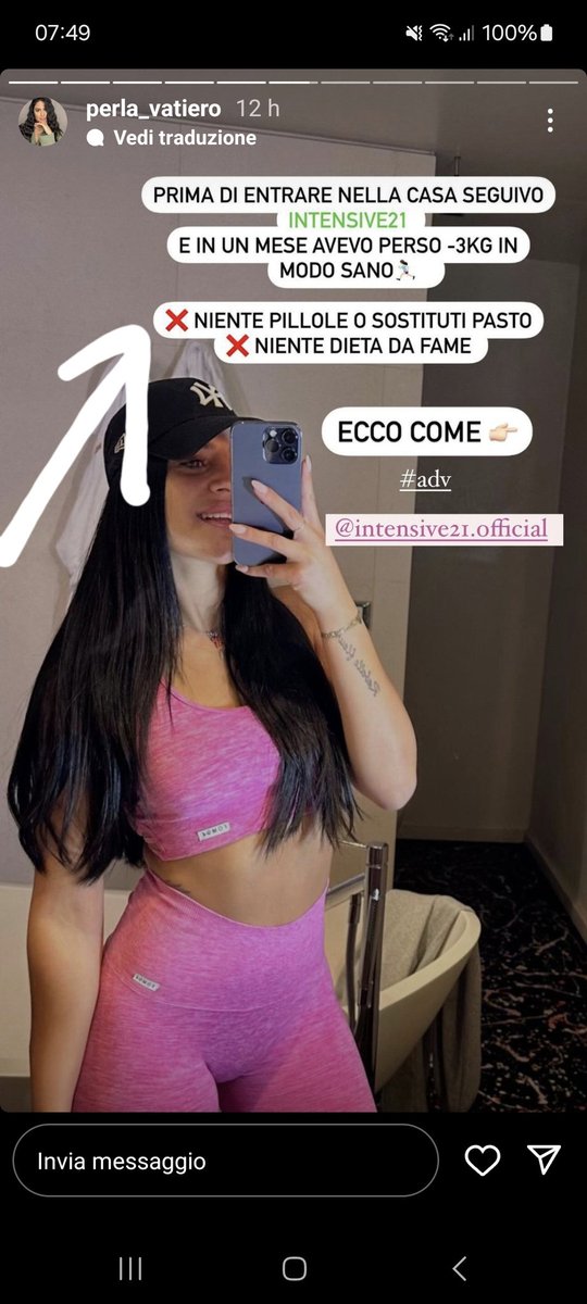 short13de's tweet photo. 2 settimane fa diceva di essere dimagrita grazie ai beveroni e oggi dice che é dimagrita senza sostituti pasti! Credibile come una banconota da  3 euro #grandefratello #influcirco #sp0ra https://t.co/bMdL7YFarm