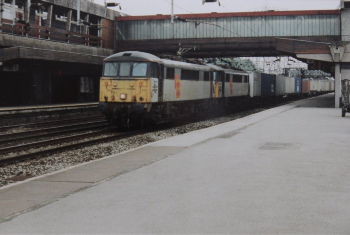 #ElectricMonday 86627 & 86625 head a freightliner north through Stafford 25.5.93