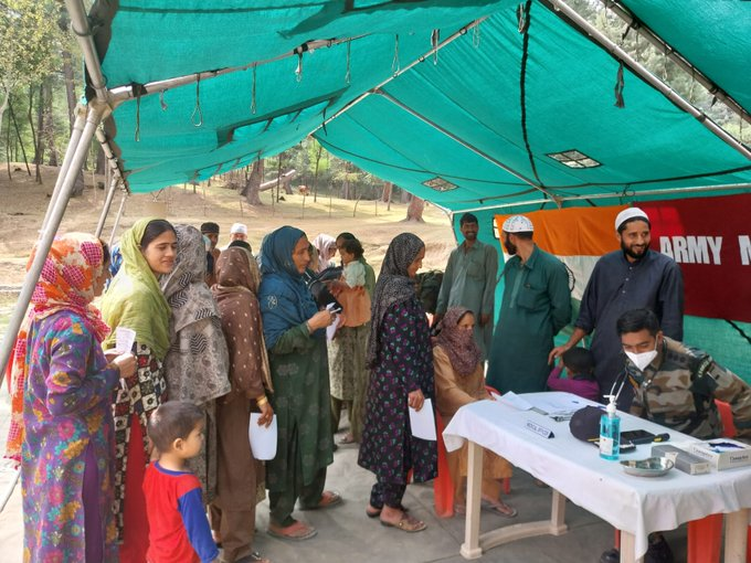 #IndianArmy Organised Health Screening Camp for the Locals of Jammu and Kashmir.