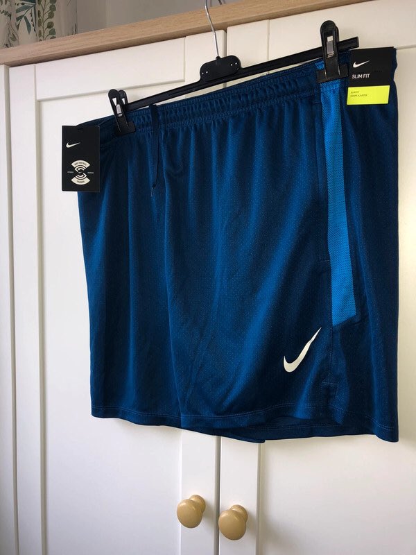 NEW Men’s Nike Shorts I’m selling on @VintedUK. Size XXL for £18 vinted.fr/items/41480883…