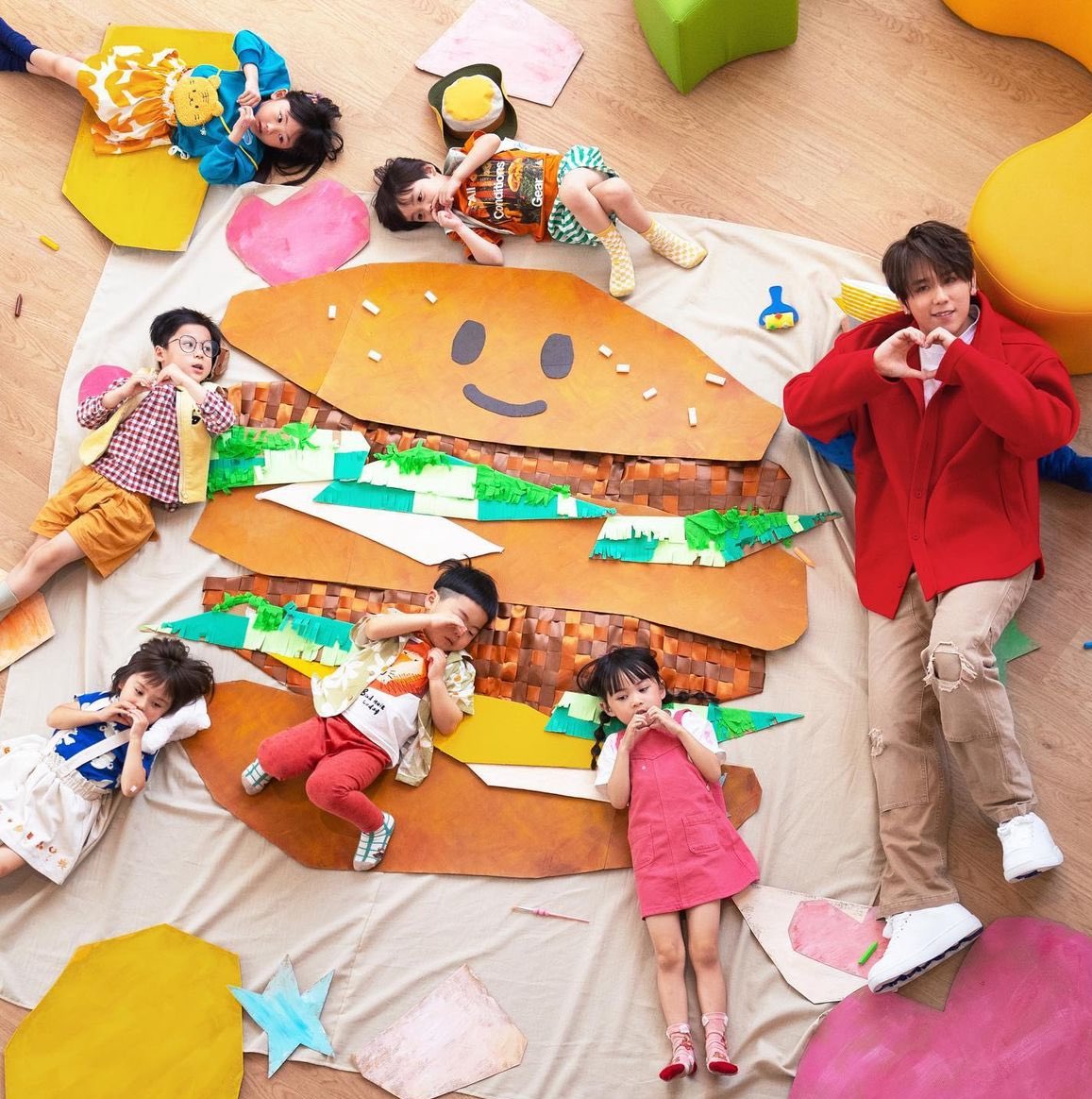 BWYM_KT's tweet photo. 【再一次歎住🍔Big Mac做善事喇❤️ 】 

https://t.co/7T4UYPuuua via @YouTube

#KeungTo #姜濤
#香港麥當勞叔叔之家
#麥當勞 

@RMHC_HK https://t.co/Ktz3qVY4Nm