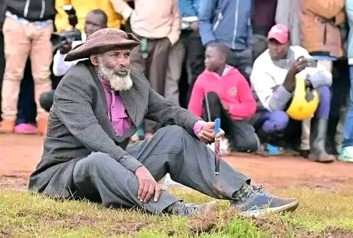Micah Maritim has been a popular musician in the 'Kalenjin' music industry for 40 years. Even though he is the most famous musician in Rift Valley, he is not doing well financially. It would be nice if our leaders could plan a special event to help him while he is still alive.