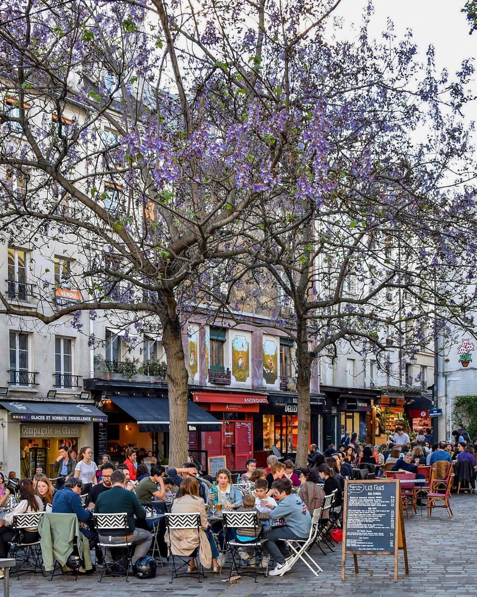 Happy Monday 🤩
📍  Square Saint-Médard
📸 ©chezmadameparis 
#visitparisregion #explorefrance