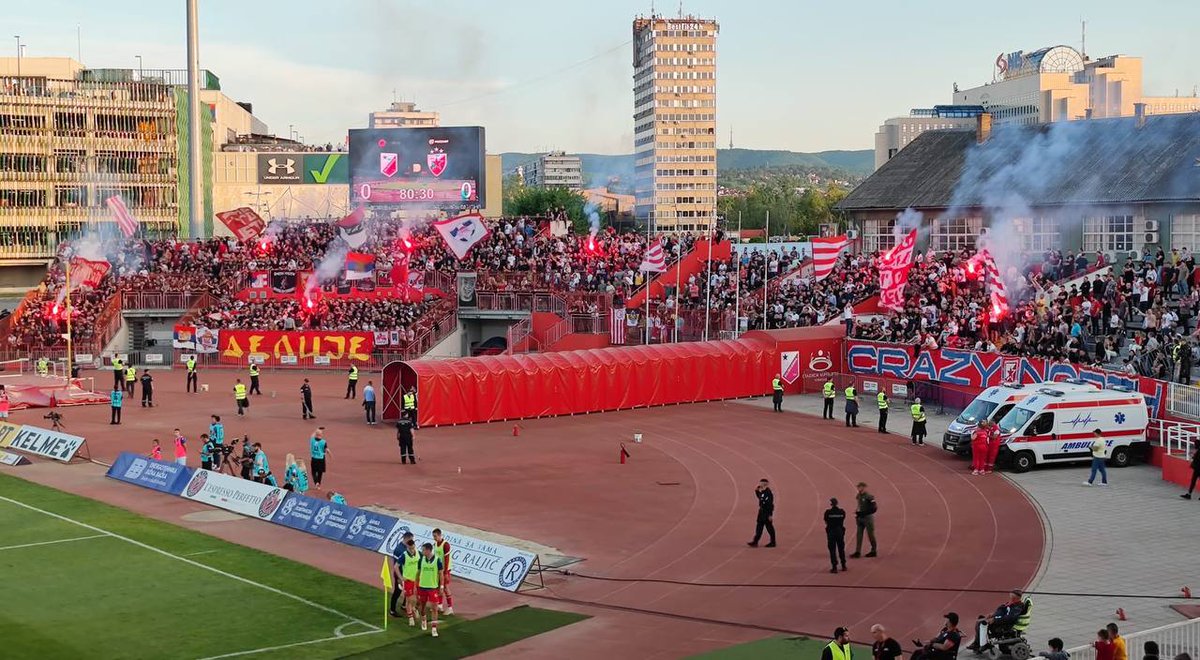 🇷🇸| Dün oynanan Vojvodina-Kızılyıldız maçında tribünler: