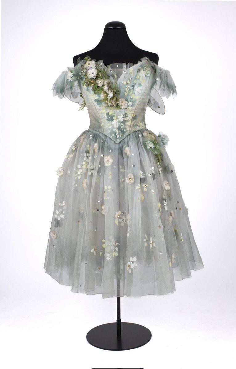#InternationalDanceDay, a global celebration of dance, is held annually #OnThisDay. This heavily embellished grey synthetic and net tutu was worn in a 1975 production of Fredrick Ashton’s The Dream, based on A Midsummer's Night Dream, by @KungligaOperan. Dansmuseet #Dance #dress