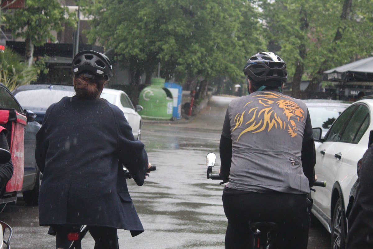 RÖPORTAJ | Evrim Rızvanoğlu: 💬Asıl önemli olan bisikleti bir ulaşım aracı haline getirmek. Bunun için bisiklete bakışın değişmesi lazım 💬Ünlü oyuncular, bakanlar, milletvekilleri bisikletli ulaşım konusunda topluma rol model olmalı @RizvanogluEvrim bisikletkulubu.com/2024/04/28/rop…