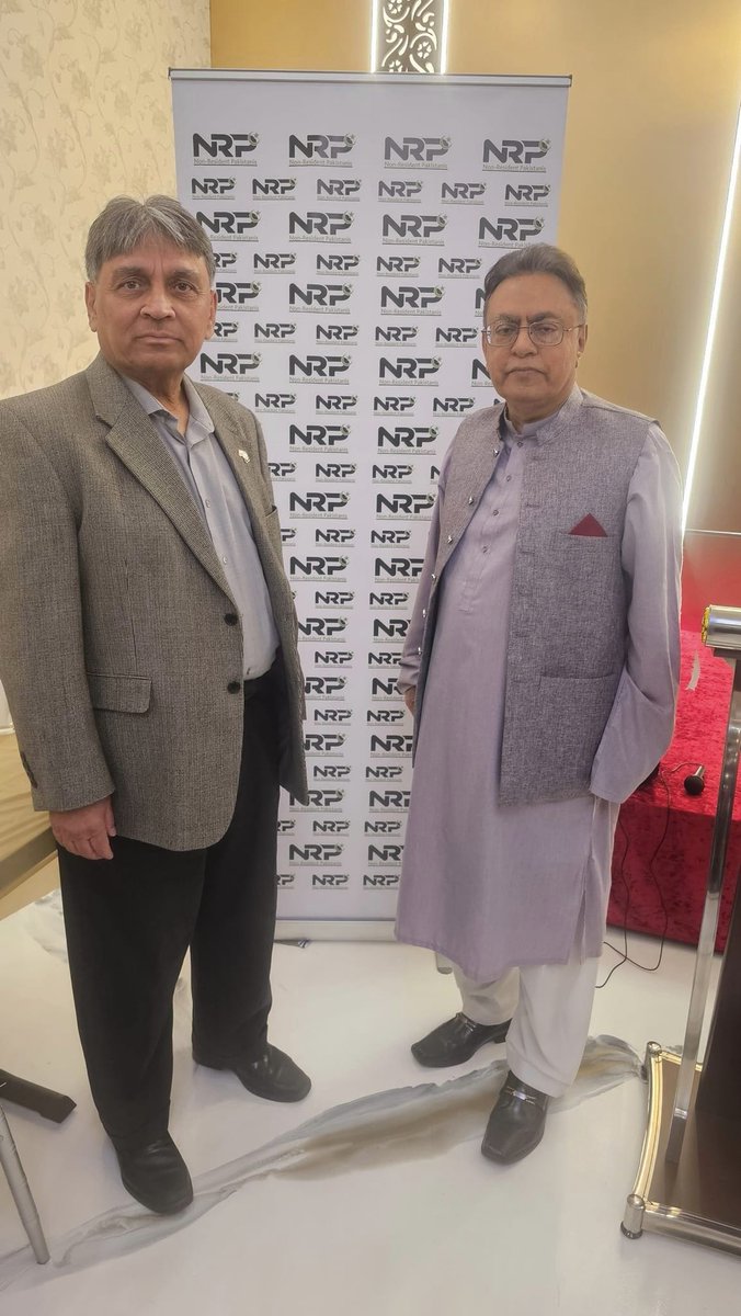 Great honor to be with Mr Naveed Bukhari the United Business Group UBG representative in #NorthAmerica. Thank you Babar Syed #NRP #Canada representative for sharing this picture. He can be reached at 14163001266.
#OverseasPakistanis #Leadership #NonResidentPakistanis #pakistani