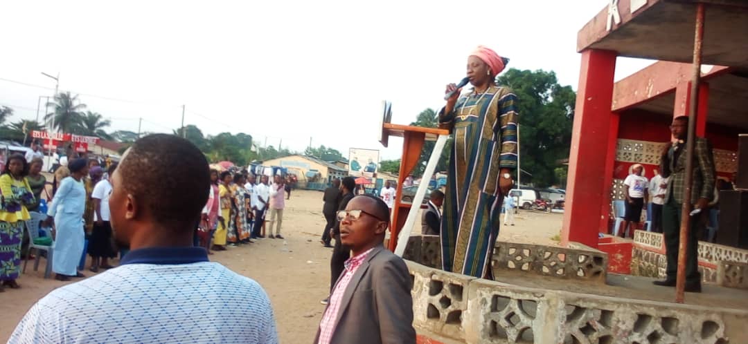 JeremieMukasa's tweet photo. #RDC: ‹‹J'appelle tous les représentants des 5 territoires : #Feshi, #Kahemba, #Kasongolunda, #Kenge et #PopoKabaka à venir devant la tribune. Nous tous, serviteurs et servantes de Dieu voulons remettre le #Kwango avec ses 5 territoires à Dieu. 1/2 https://t.co/dJRKuCMURV