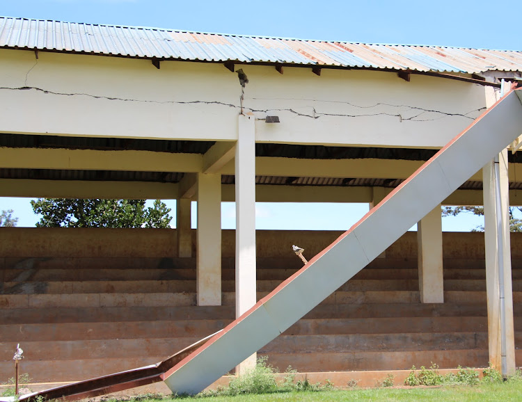 #SportyMonday  @ISAACSWILA @citizentvkenya Despite the sports cabinet secretary coming from Busia, this is the state of the Busia stadium