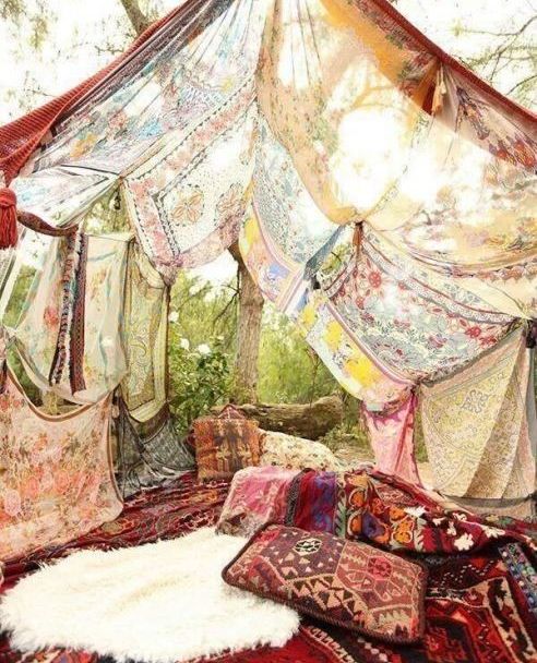 Want to improve your relationships? Mindfulness can be the key. #MindfulInMay teaches you how to be present, improving communication and deepening connections. 

Join us to nurture your relationships through meditation. ❤️ mindfulinmay.org