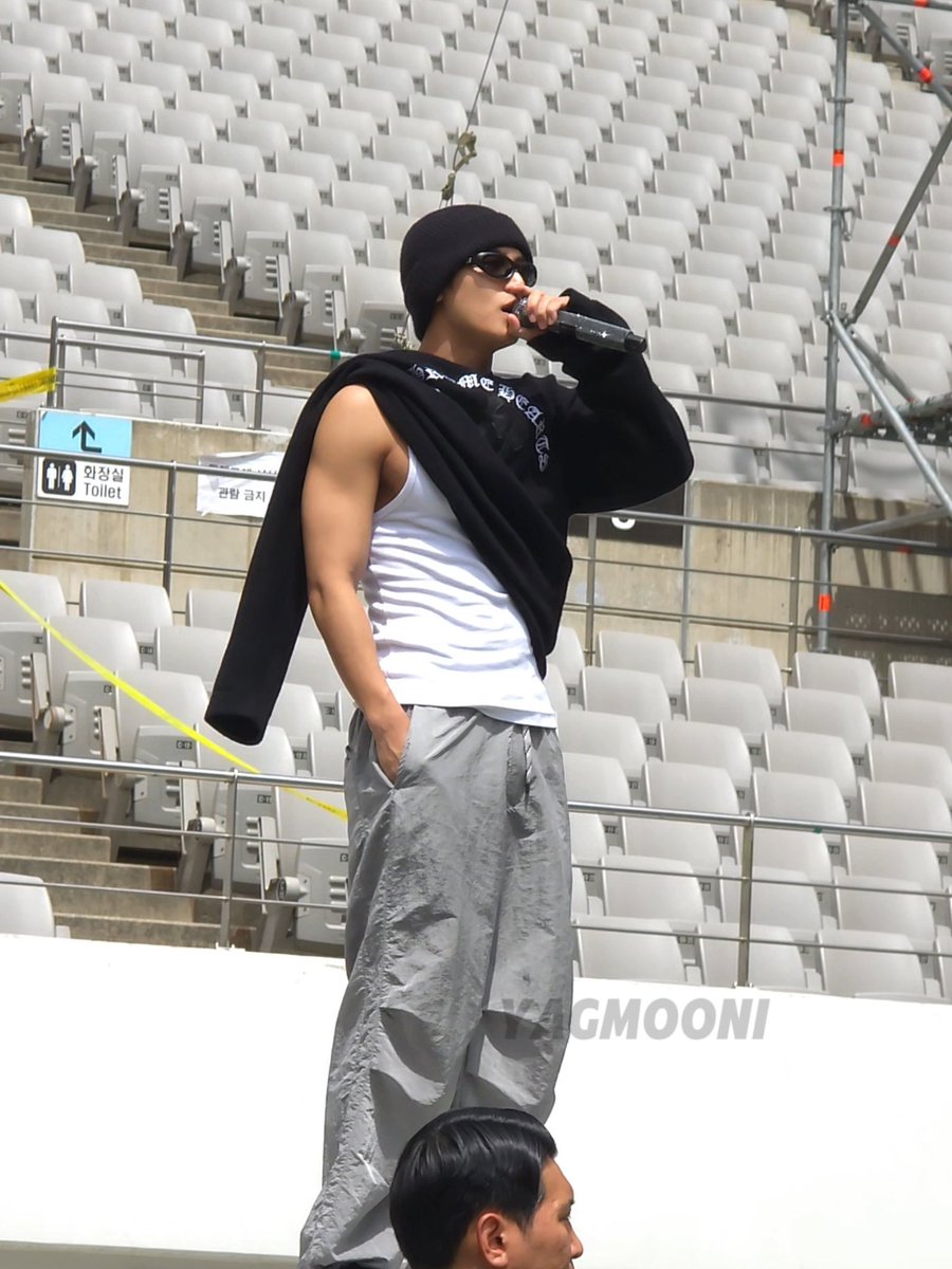 ya9moon1's tweet photo. mingyu #민규 #MINGYU https://t.co/zpoqut45xW