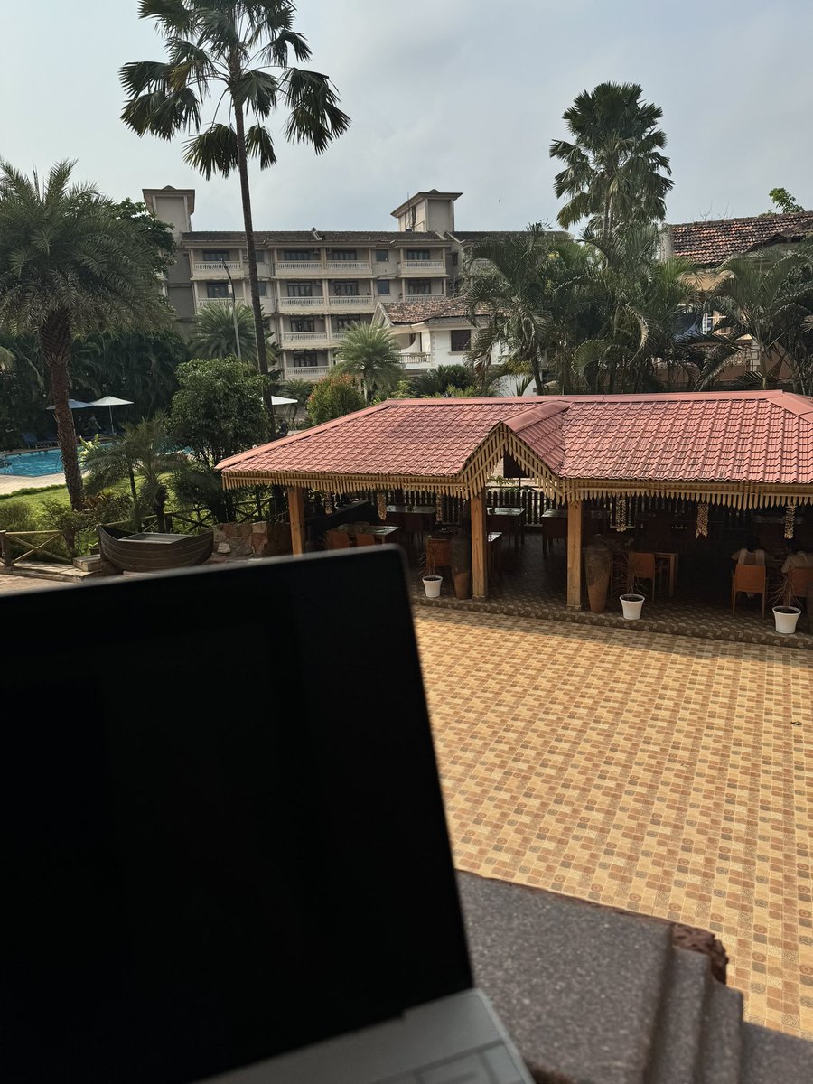 Back to work(ation) 🏝️💕

#CyberSecurity #MondayMood #WorkLifeBalance