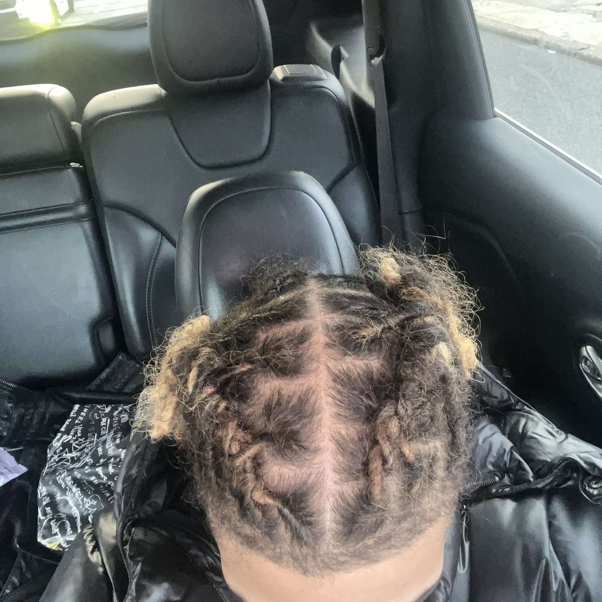Ricksta4L's tweet photo. mid stage starter locs 💔 https://t.co/JVdnjGGRMU