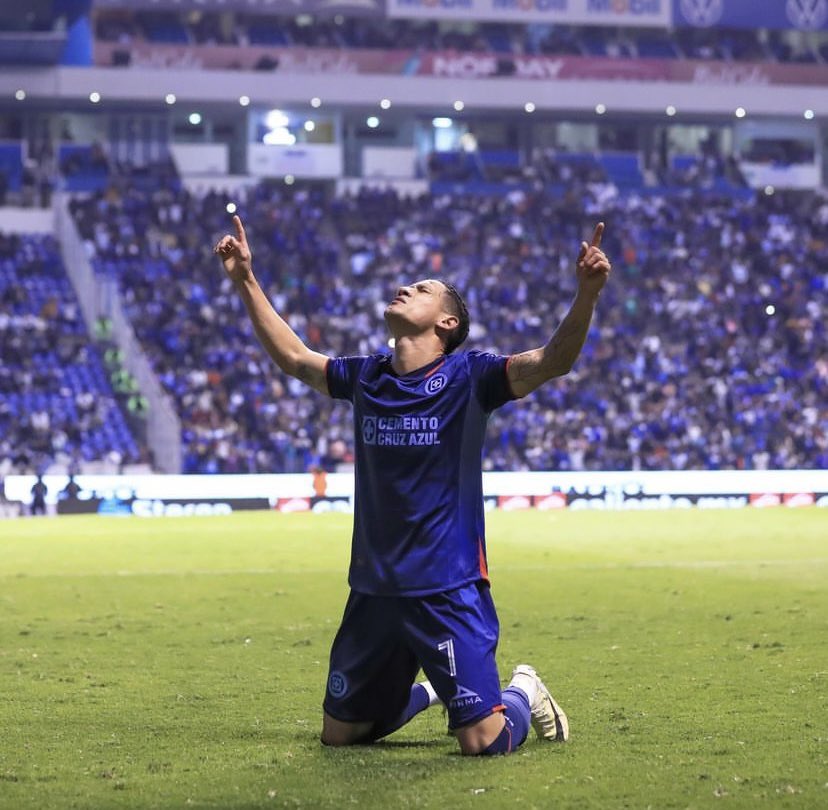 Uriel Antuna es el sexto campeón de goleo en la historia de Cruz Azul. El ‘Brujo’ ya es un histórico del club.