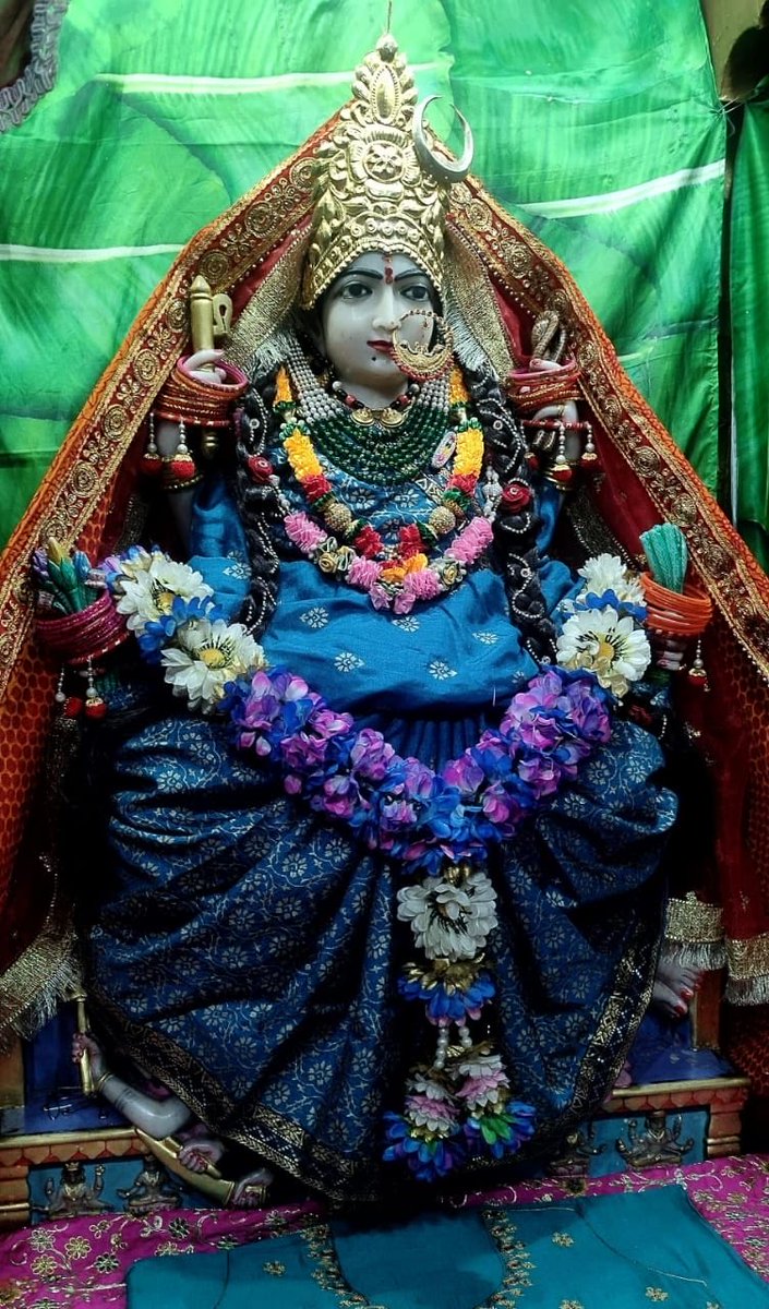 Today’s darshan of Sri Raja Rajeshwari Devi of Joshimath.  🙏

May she give direction to people who abuse wealth.