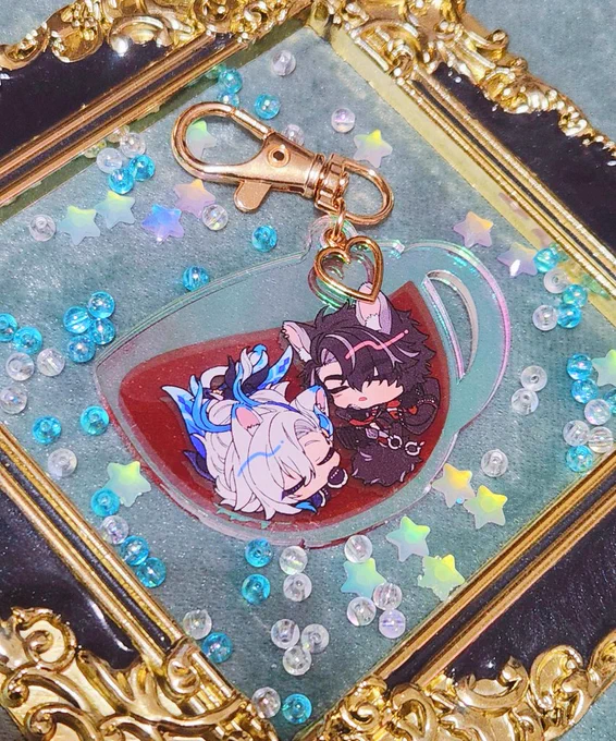 アクスタ・アクキーサンプル※アクスタの台座は全てはめ込みのチェックをしておりますが、固め、ゆるめなどの個体差があります。 