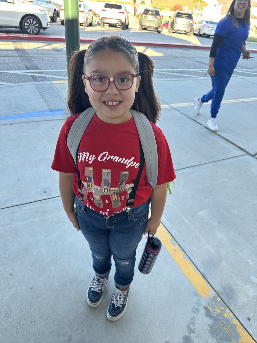 Dress like a Smarty or like your Teacher Day! Great job, Coyotes!