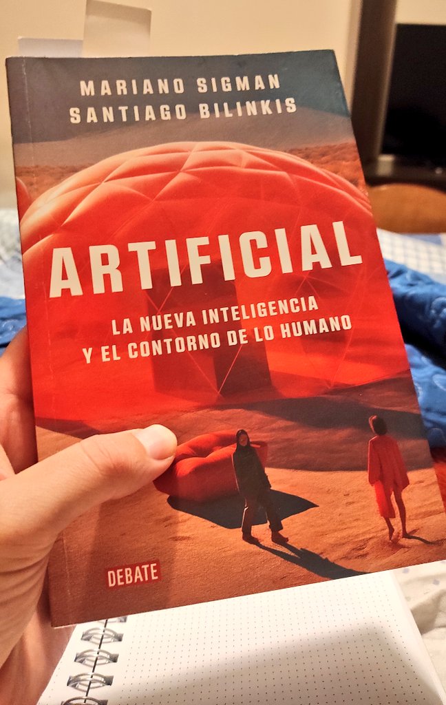 Queriendo...surfear la ola de la IA? o...estudiando para la tesis? 😂😁quizás ambas.