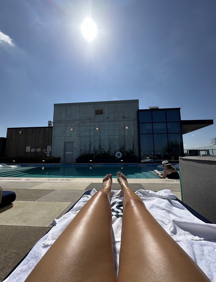 perfect day for the pool in Austin ! ☀️ #austin #poolday #texas #single #neednewfriendslol