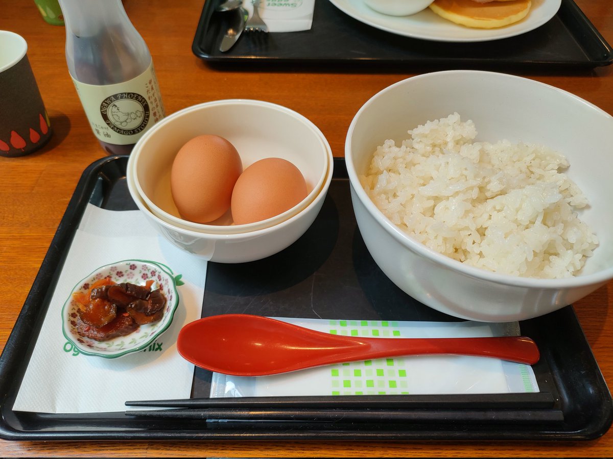 akisame_ryuka's tweet photo. ラン後の少し早いランチ🍚
前から気になってたSweet eggsさんへ。
かけ卵ご飯頂きました🥚🥚🥚🥚
(人´∀`*).｡:*+
#TKG
#sweeteggs 
#相模原市
#たまご街道 https://t.co/m0xqO0F4rk