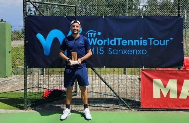 ITF TENNIS!
Parabéns ao tenista campeão o argentino Julio Cesar Porras (🇦🇷) que conquistou o @ITFTennis de M15 de Sanxenxo na Espanha, conquistando o primeiro título de ITF na carreira 
#ITFTennis #ITFWorldTennisTour #Sanxenxo #CCDSanxenxo #rfetenis #fgtenis #JulioCesarPorras