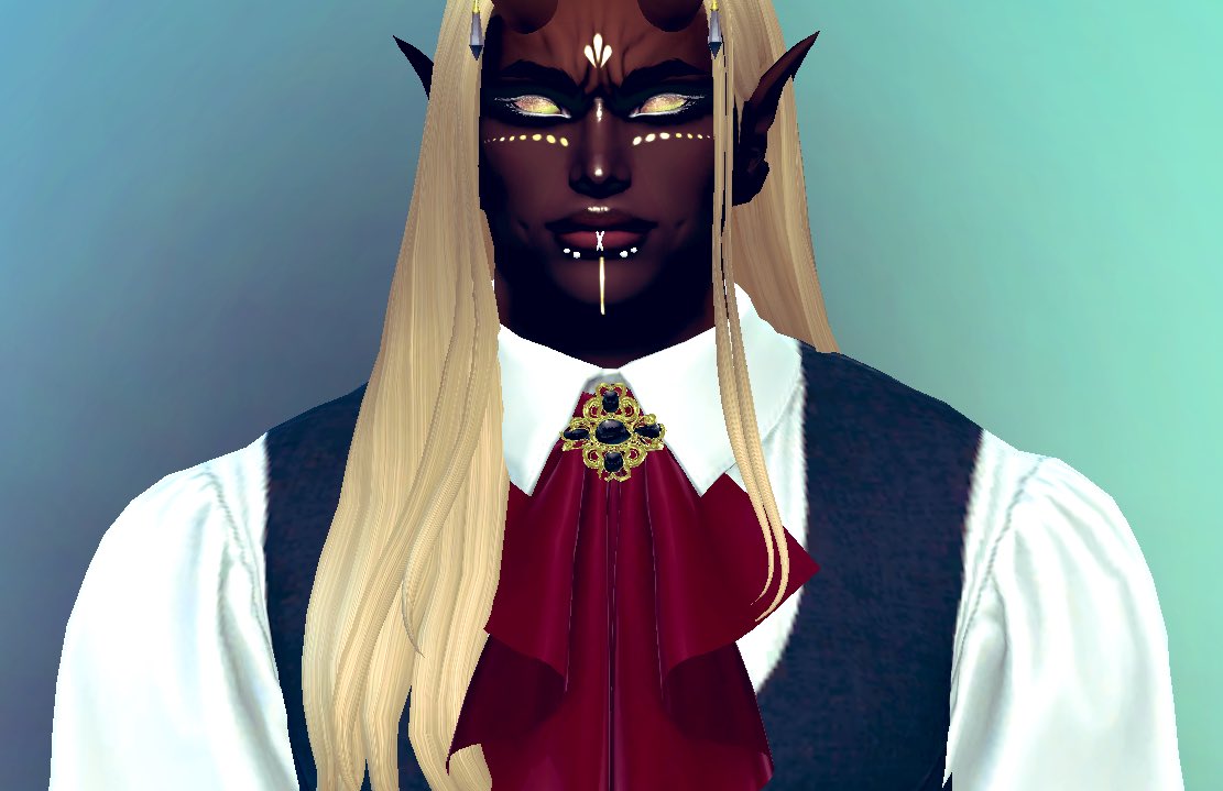 Kinda obsessed with this sim I made. He’s a vampire named Sol 😌