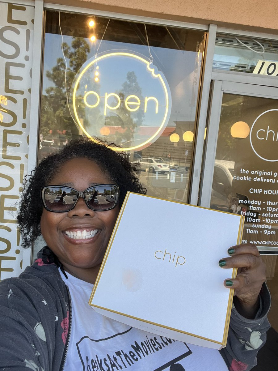 Have you met Chip the cookie shop in Culver City? Friendly staff, weekly cookie flavors and did I mention so delicious? #chiphappens #chocolatechipcookies #cookies #culvercity #sweets #treatyourself #foodie