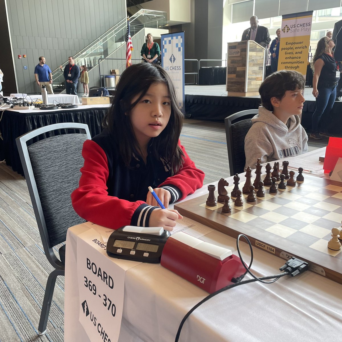Vivienne_Hu's tweet photo. @USChess @PS59PTA #ElemChessChamps Congrats Serena Xu won 6 of 7 games in three days battles, 4th place k5 u900, ps59 team at 6th place national. Thanks @lichess live stream https://t.co/zsaR43ChX4