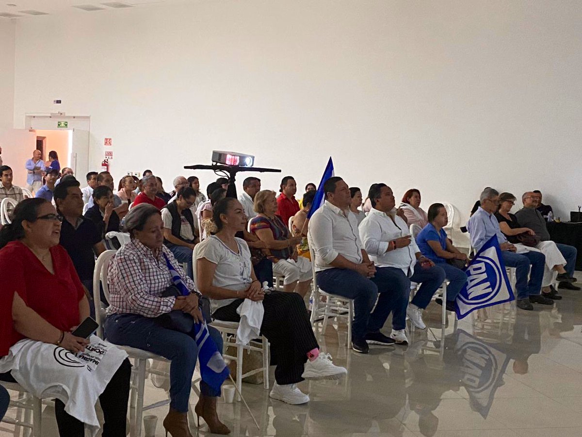 Desde #Chiapas todo el respaldo para nuestra próxima Presidenta <a href="/XochitlGalvez/">Xóchitl Gálvez Ruiz</a> en el #DebateINE.

¡Con propuestas y sin pretextos! #Xochitl2024