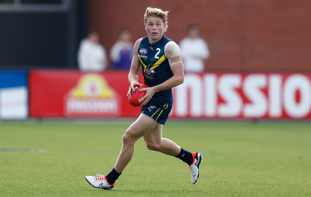 Doing their thing for Australia 🤩

📸 Michael Willson/AFL Photos