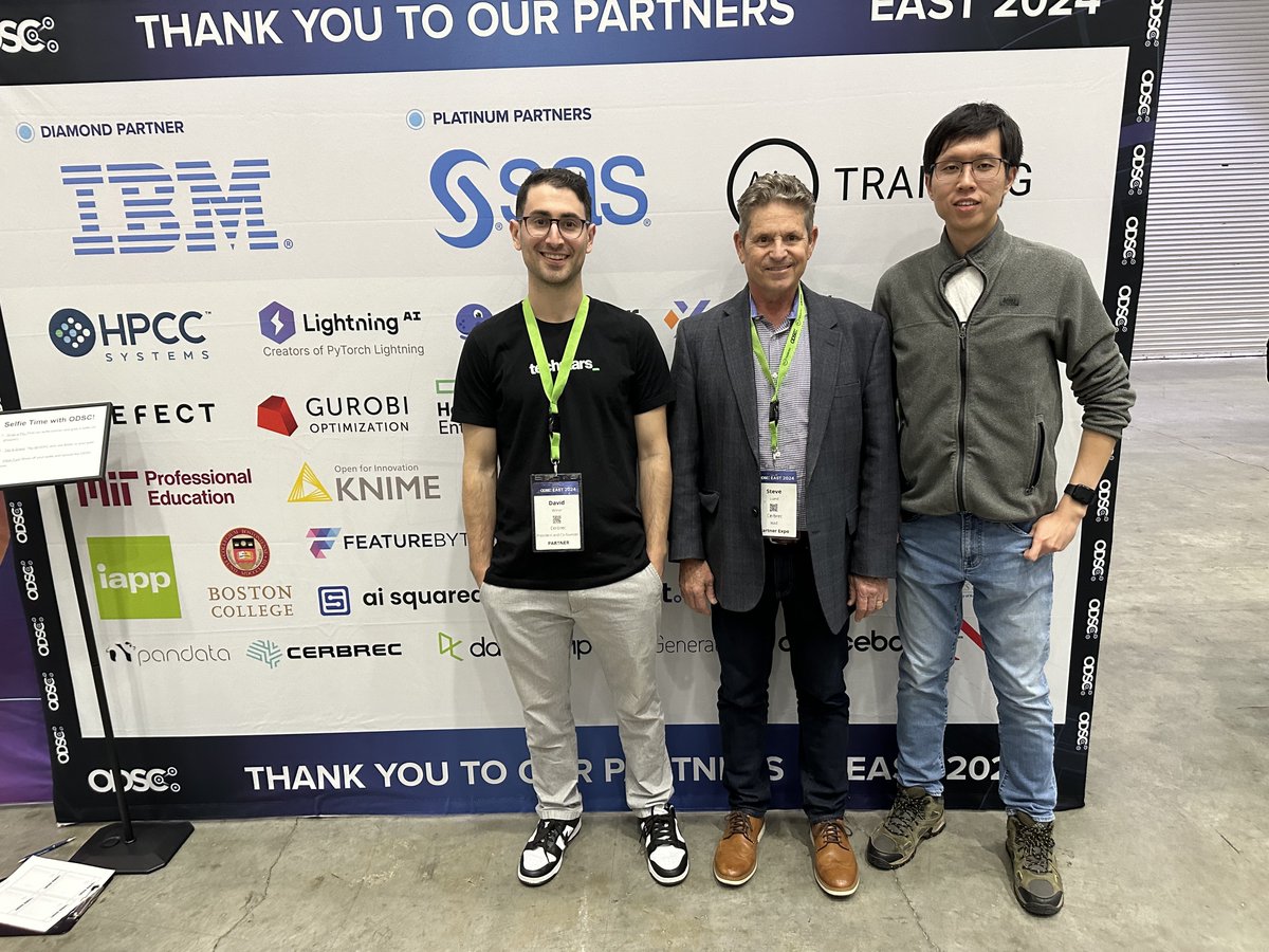 The Cerbrec team had an incredible conference experience at #ODSCEast! 
A huge thank you to the #ODSC team and everyone who visited our booth for an unforgettable experience. We look forward to translating our takeaways into meaningful impact for #biotech and #pharma enterprises.