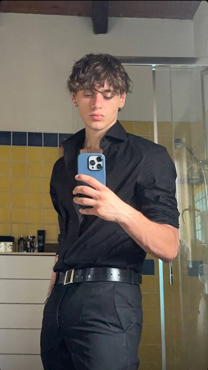 𝑨𝒍𝒍 𝒃𝒍𝒂𝒄𝒌 🖤